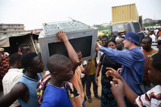 E-waste from Europe arrives in Nigeria illegally to be sold as "second hand goods"