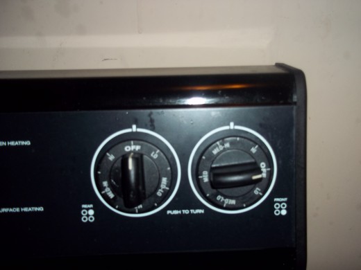 Photos of the stove dials of an electric stove top, in case your numbers are worn off...