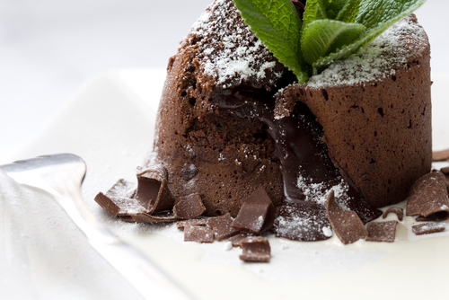Mint goes best with dark chocolate Image:  Simone van den Berg|Shutterstock.com