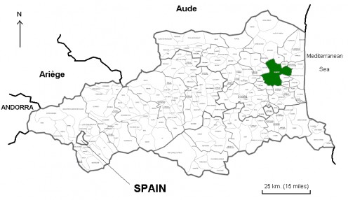 Map location of Perpignan in the Pyrnes-Orientales Department. Spain is shown to the south, and the Principality of Andorra to the east.