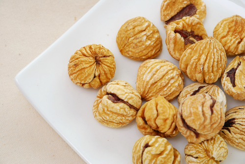 Dried Chestnuts Image:  gnohz|Shutterstock.com