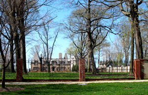 A Bratenahl Estate