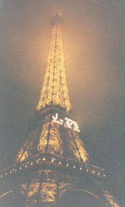 tour eiffel en 2000