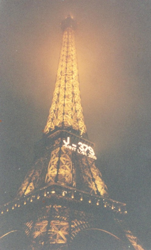 "Jour-379 avant l'an 2000" . . . The Eiffel Tower's countdown to the year 2000, with 379 days to go