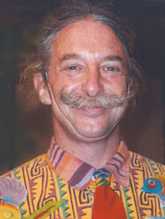 The "real" Patch Adams. Image from NNDB http://www.nndb.com/people/735/000167234/
