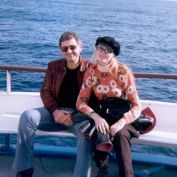 The inimitable De Greek and his lovely lady. (Image from HubPages, totally without permission, LOL!)