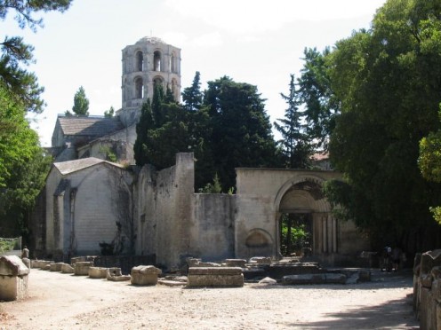 Walk through Les Alyscamps in Arles, France