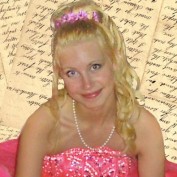 Trazanna-Lee profile image