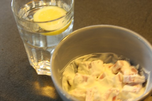 Natural yoghurt with chunks of ham