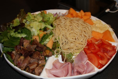 Weekend part platter to share with others who are not dieting. You just have to be careful to pick out the preplanned meal. We had chicken grilled bits in addition.