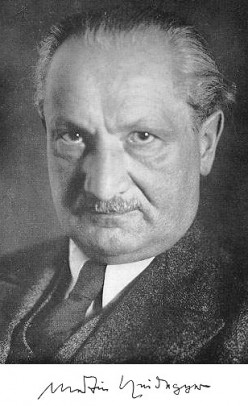 Short Review of Heidegger's Glasses, by Thaisa Frank