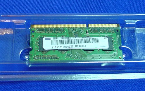 Original 1GB Memory Module included in the S10-3t 06517HU