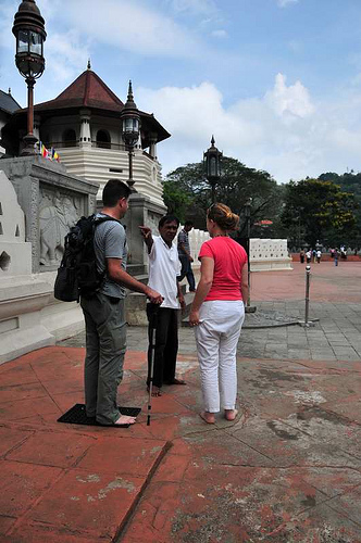 A good tour guide can make your visit to Sri Lanka more meaningful