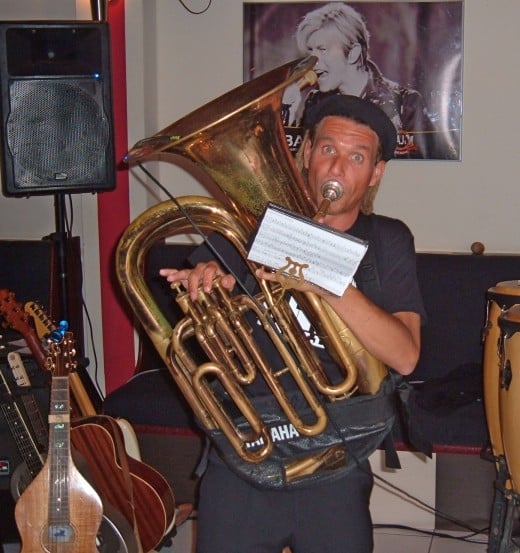 Tuba-playing Traveller Blues Band style