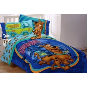 The mystery themed comforter set (Scooby Doo) features vibrant colors of blue, aqua, green and purple accents. 