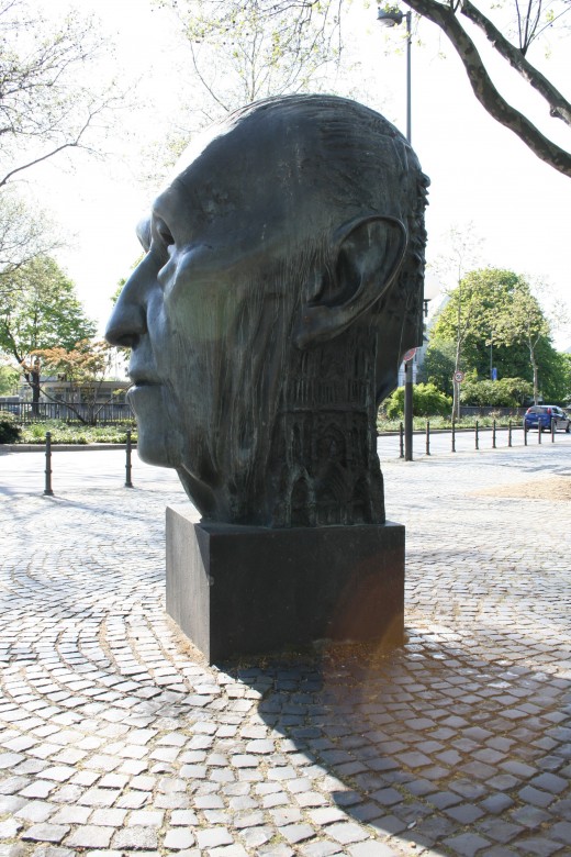 Adenauer Monument in Bonn, by Hubertus von Pilgrim