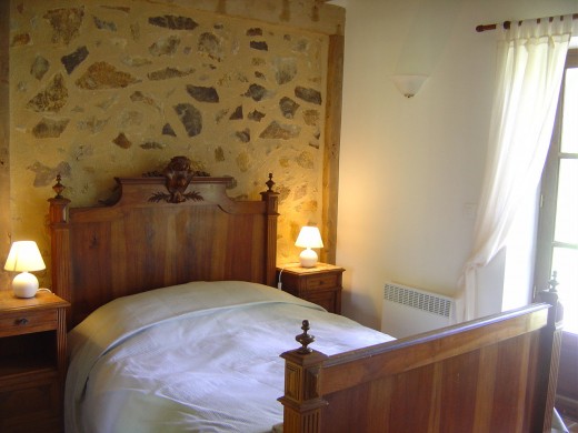 Gite: Double room with French window onto a private garden