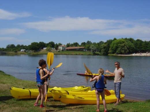 Kayaking on the lakes of the Haute-Vienne