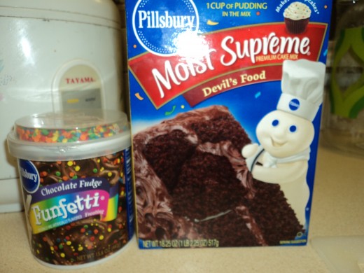 Pillsbury cake and frosting