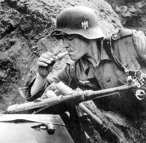 German Infantry with MP40