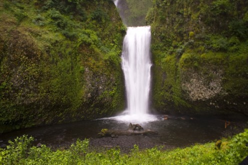 Bottom section of Multnomah Falls 