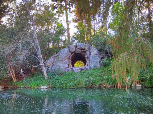 What's left of the tunnel and trestle that once stretched across the Bear Country lake in Nature's Wonderland. CC lic:  http://bit.ly/wmgij