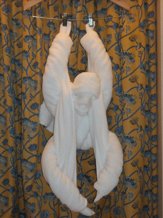 every night would be a different towel animal sculpture