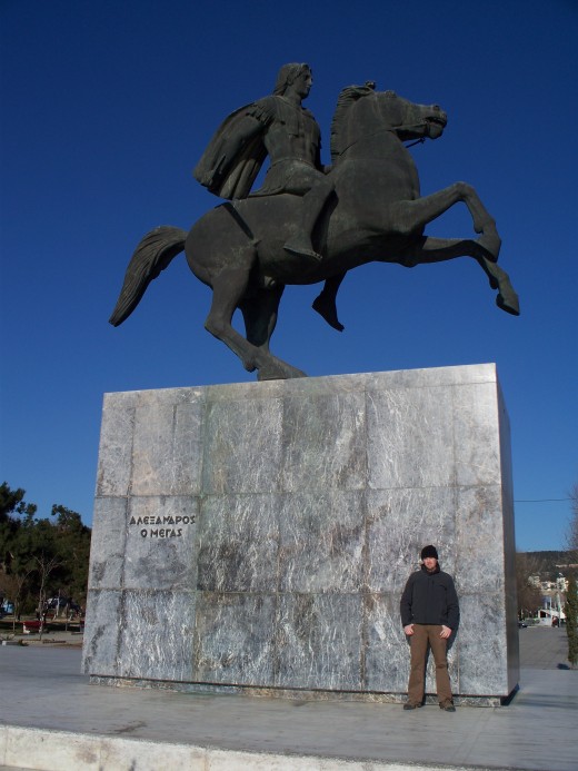 The author, feeling somewhat insignificant in Thessaloniki