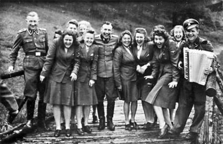 Group of Nazi officers and military personnel