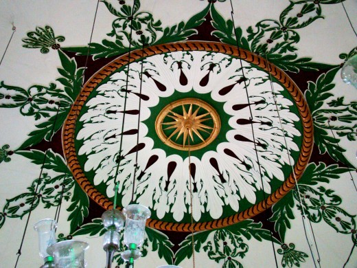 Ceiling of Shah Najaf Imam Bargah