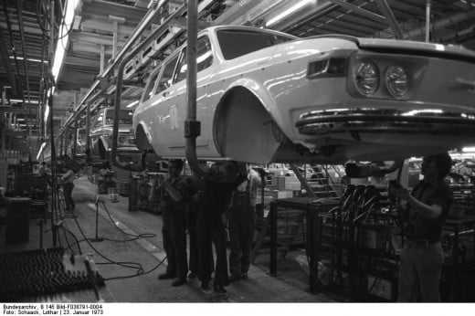 Production line of the Type 4 Volkswagen