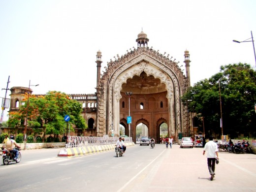 Rumi Darwaza from the front