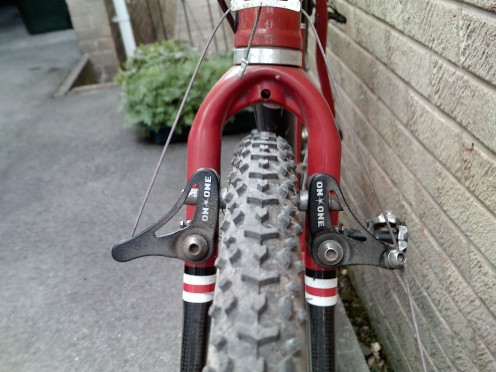 Cyclo cross tyres and cantilever brakes