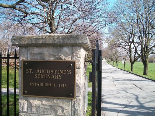 St Augustine's Kingston Road, Scarborough, entrance