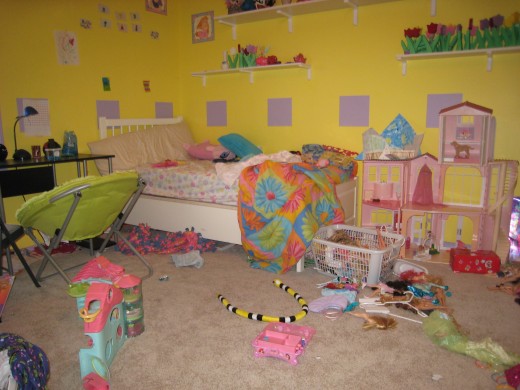 My daughters room before we rescued it.