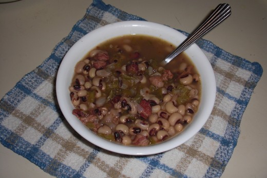 Here is the first bowl of Homemade Blackeyed Peas with Country Style Bacon from the pot I just made!  