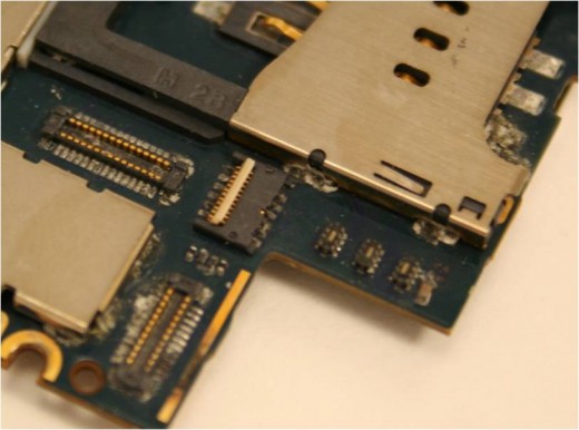 Corrosion and residue build up on the LCD and Touch Screen connector Corrosion and residue build up on the LCD and Touch Screen connector