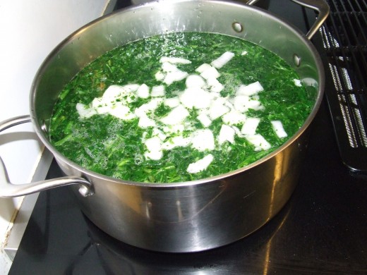 Frozen Spinach wit Fresh Onion and Beef Broth.