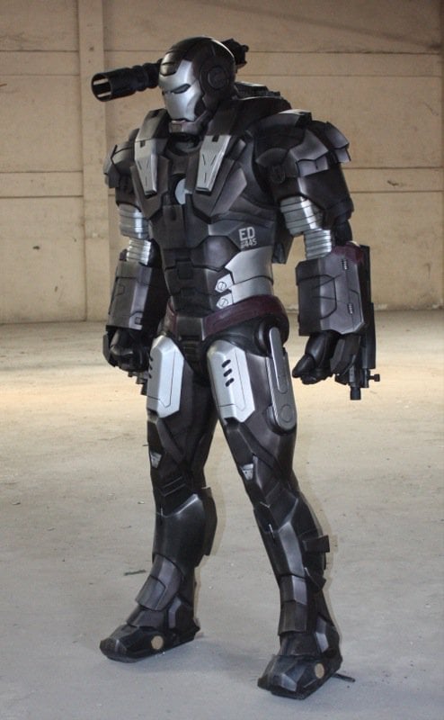 Life-sized War Machine sculpture to be presented at Toy Con 2011