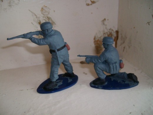 Base coated figures