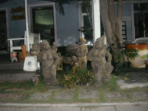 Images of the Thai Culture Near the Pier