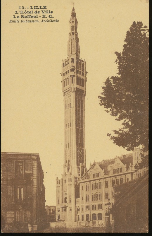 Old postcard of Lille City Hall's belfry