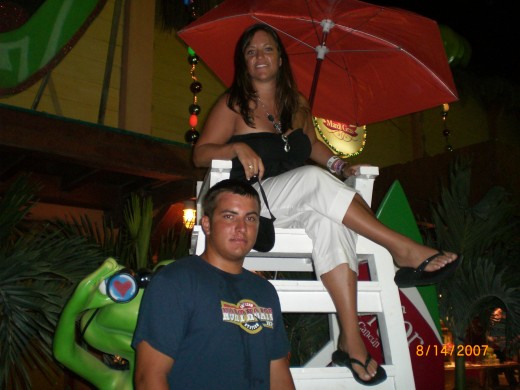 Go Bar Hopping in Cancun Mexico