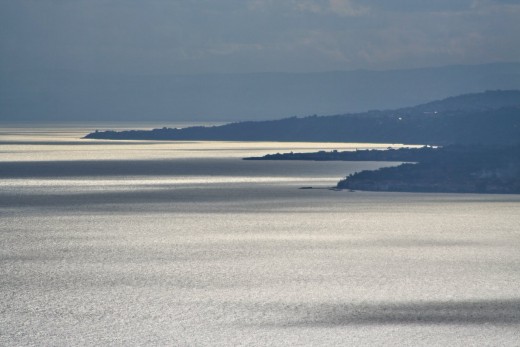 Bild "Silberne-Wasseroberflaeche-Meer" von bilder.n3po.com