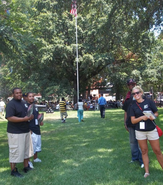 UALR volunteers, from the newly formed Dept on Race and Ethnicity