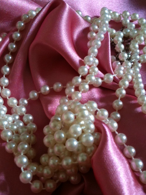 It's important to choose and care pearls that best suit you and enhance your wardrobe.