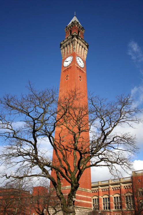  The Joseph Chamberlain Memorial Clock Tower, also known as "Old Joe's", in Chancellor's Square, University of Birmingham in Birmingham, United Kingdom