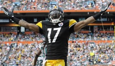 Wallace's emergence as a top wide receiver gave Roethlisberger a constant deep threat