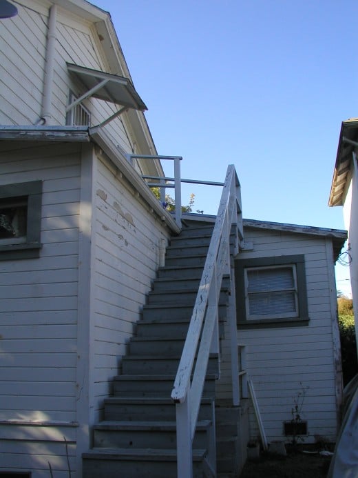 Another view of the stairway in back