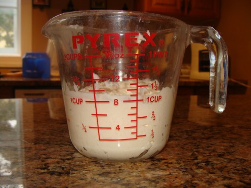 Glass measuring cup, with 1 cup mayonaise